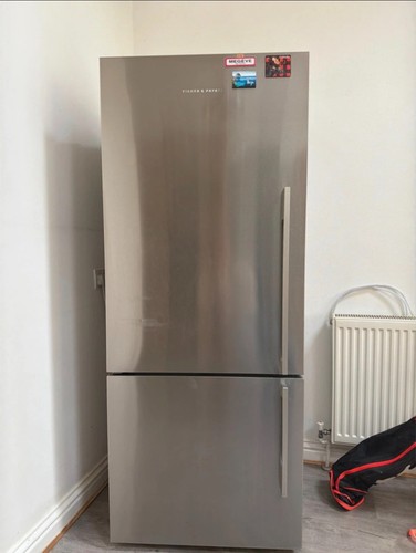 Fisher paykel fridge freezer - &,